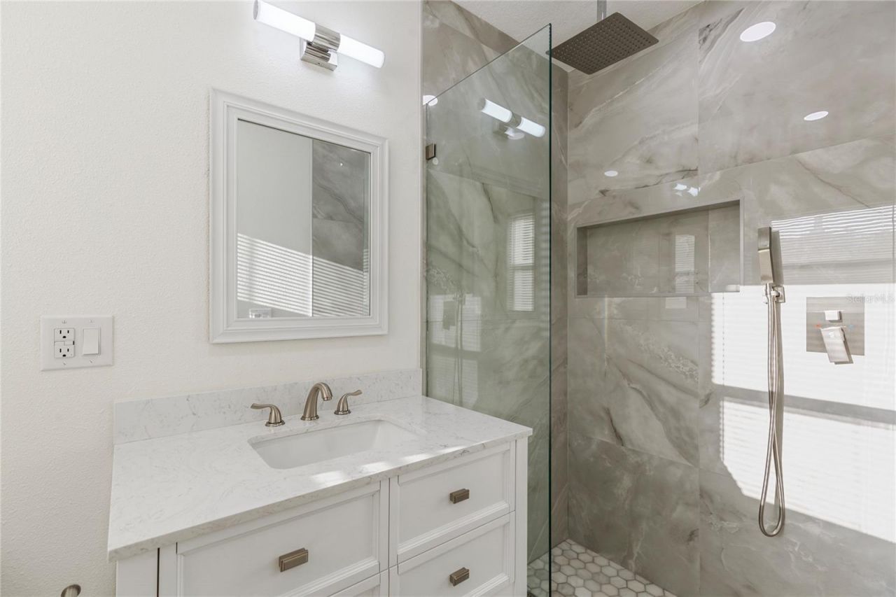 1732 Lakeview Road , Clearwater, FL 33756 Photo