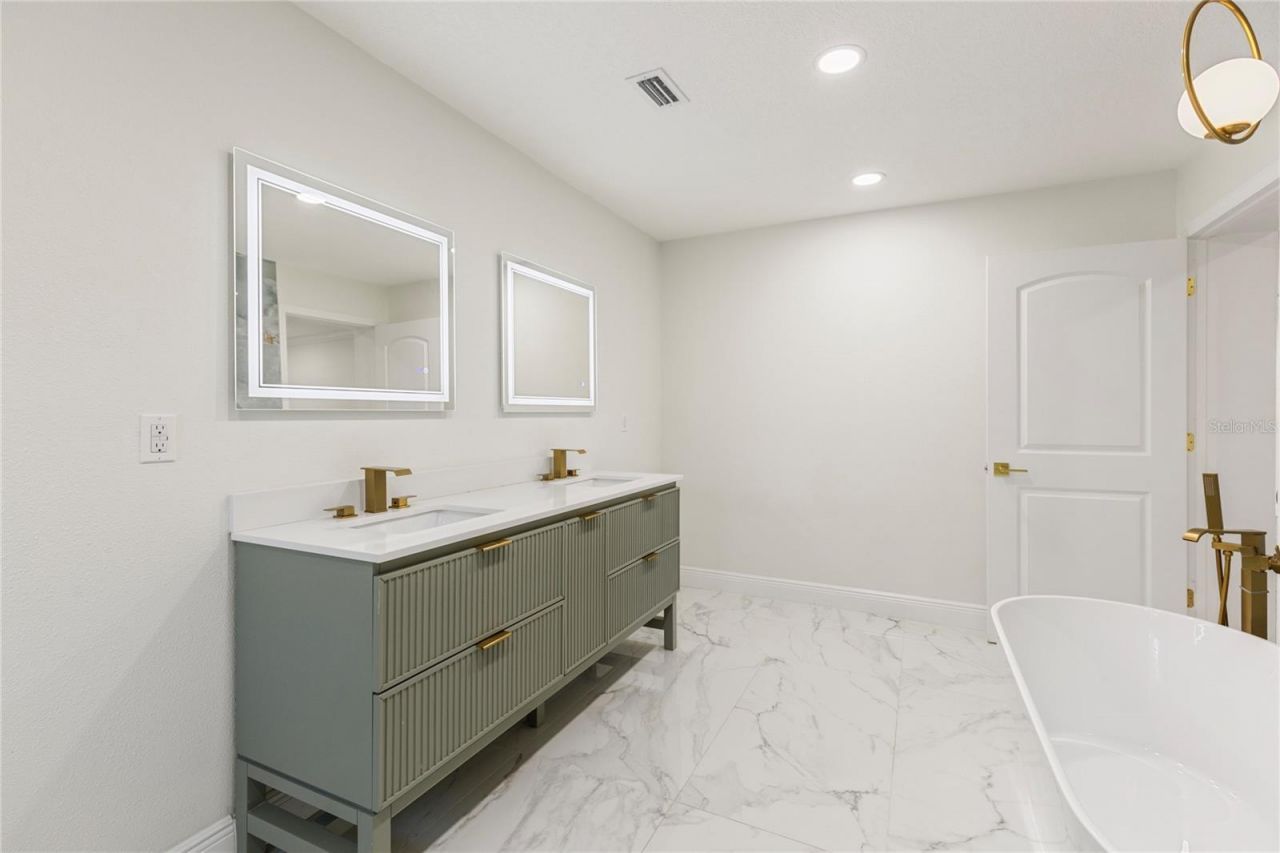 1732 Lakeview Road , Clearwater, FL 33756 Photo