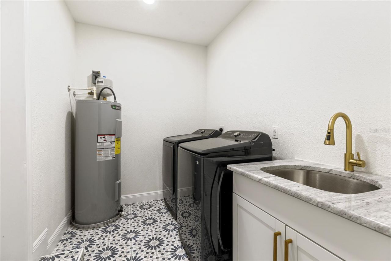 1732 Lakeview Road , Clearwater, FL 33756 Photo