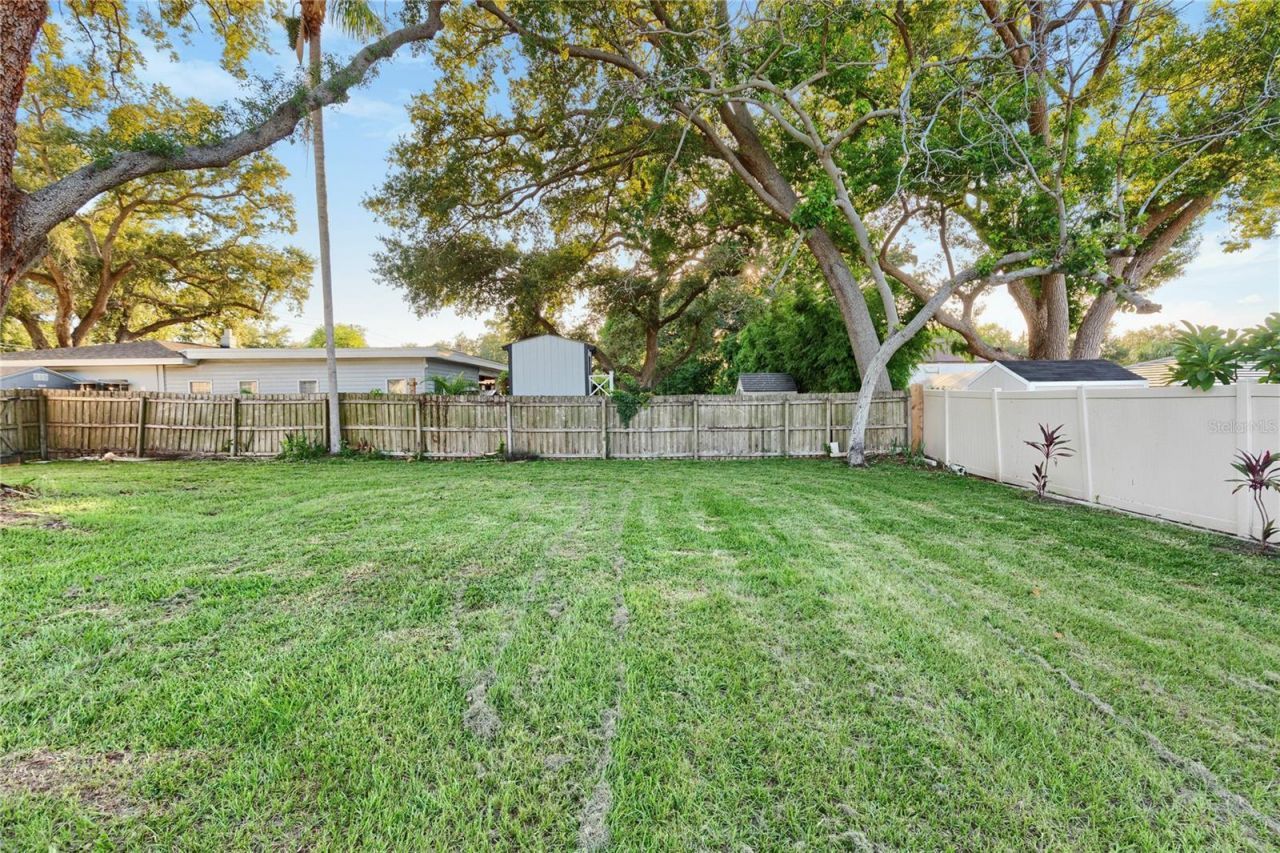 1732 Lakeview Road , Clearwater, FL 33756 Photo