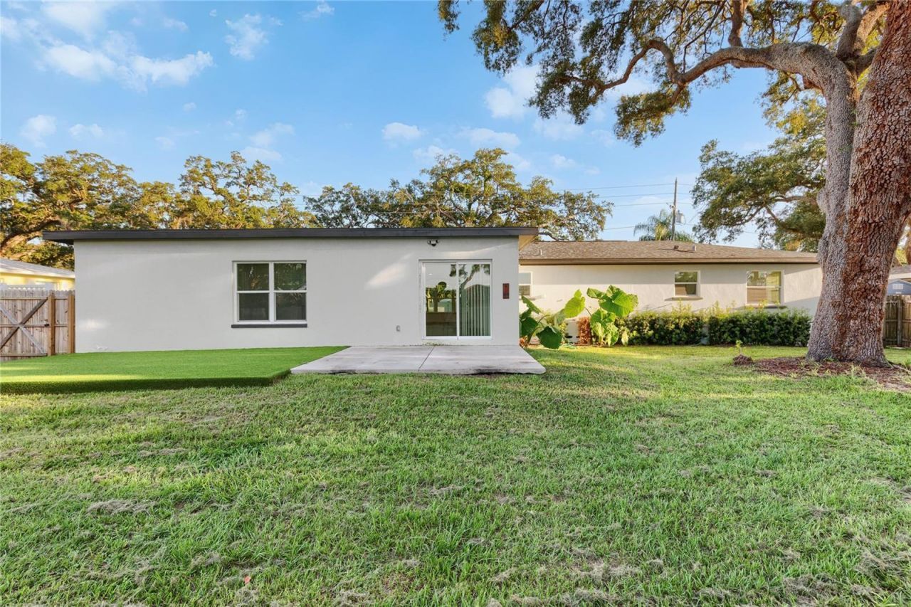 1732 Lakeview Road , Clearwater, FL 33756 Photo