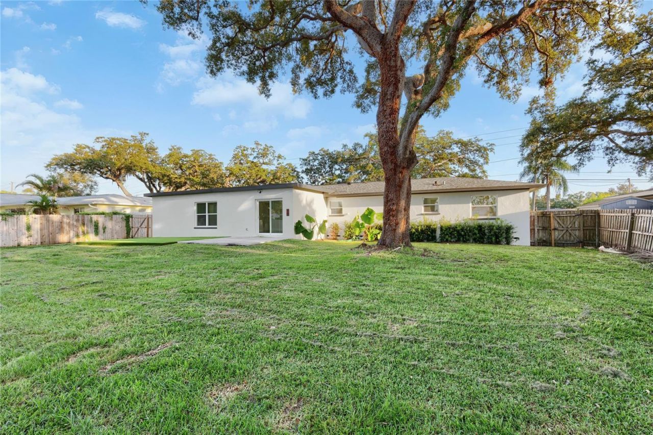 1732 Lakeview Road , Clearwater, FL 33756 Photo