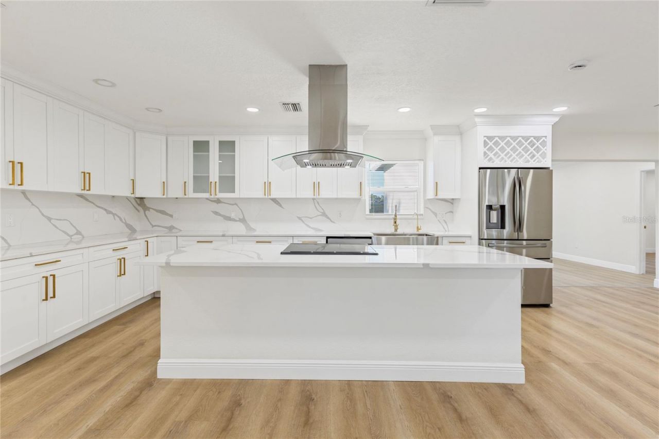 1732 Lakeview Road , Clearwater, FL 33756 Photo