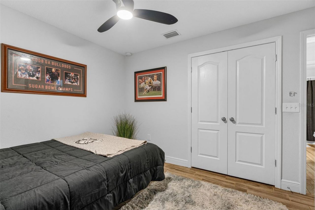 325 Wisconsin Court S, Saint Petersburg, FL 33705 Photo