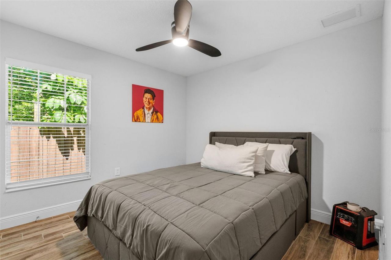 325 Wisconsin Court S, Saint Petersburg, FL 33705 Photo