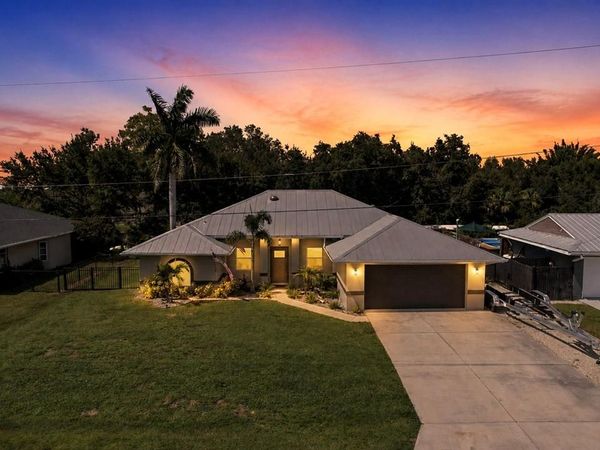 28450 SILVER PALM DRIVE , PUNTA GORDA, FL 33982