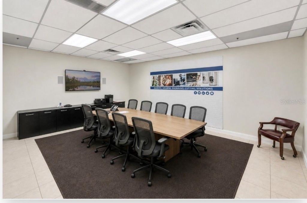 2453 Orlando Central Parkway , Orlando, FL 32809 Photo