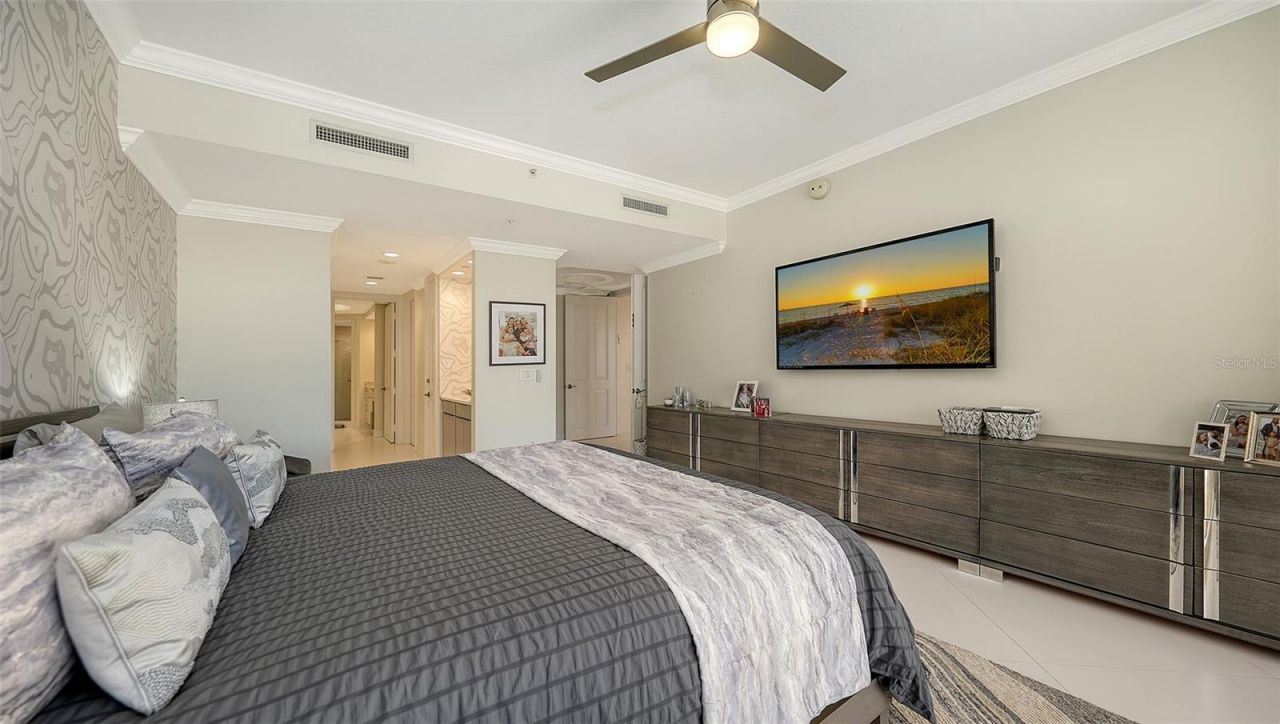 35 Watergate Drive , Unit 806, Sarasota, FL 34236 Photo