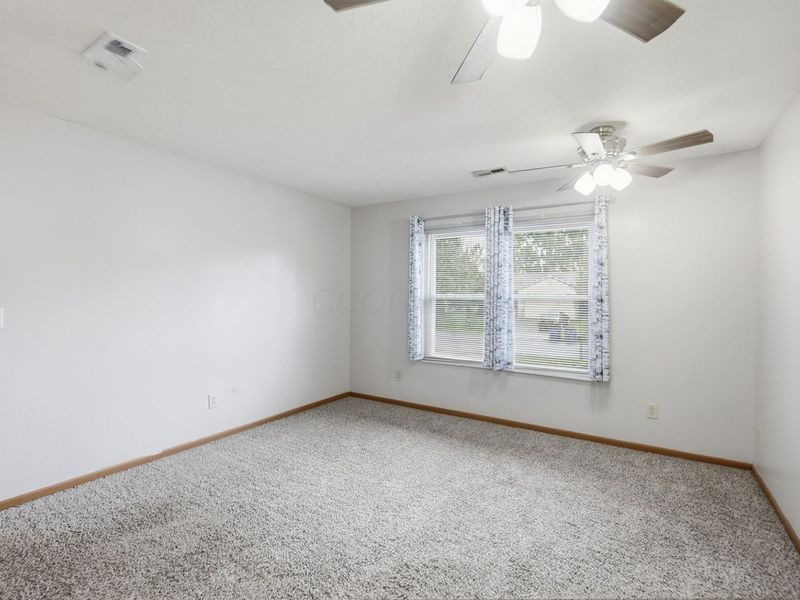 786 Crevis Lane , Columbus, OH 43228 Photo 13