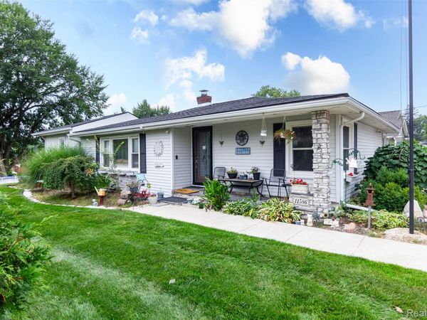 11586 Norway Drive, Hartland Township, Mi 48353