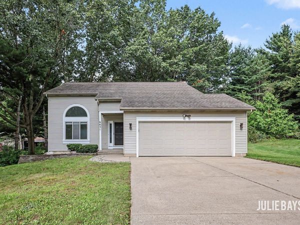 6631 Runway Court SW, Byron Center, MI 49315