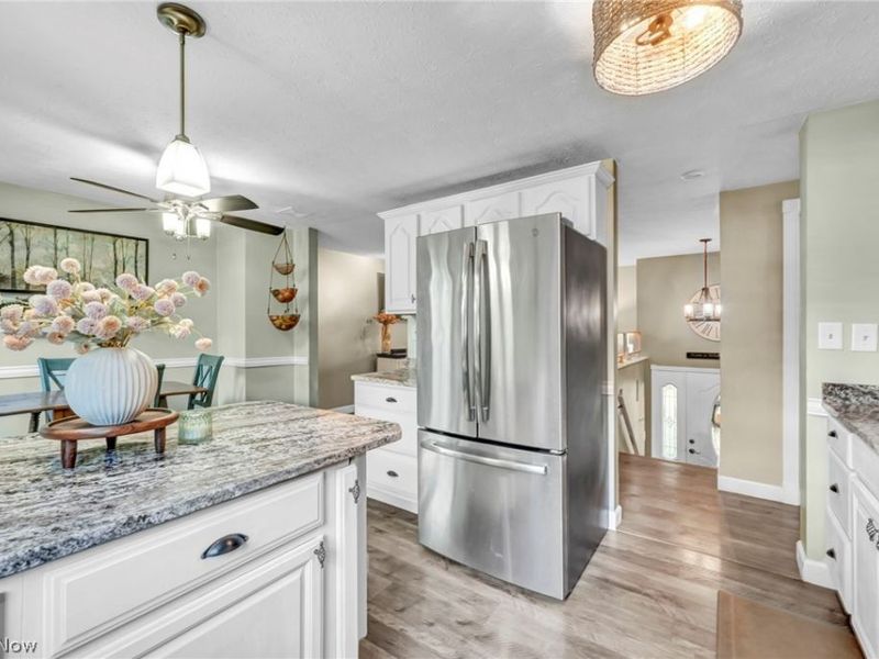 1045 Deleone Drive, Kent, OH 44240 Photo 10