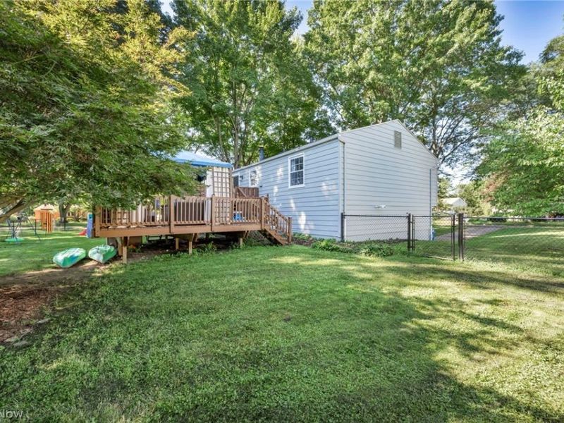 1045 Deleone Drive, Kent, OH 44240 Photo 34