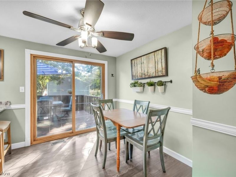 1045 Deleone Drive, Kent, OH 44240 Photo 6