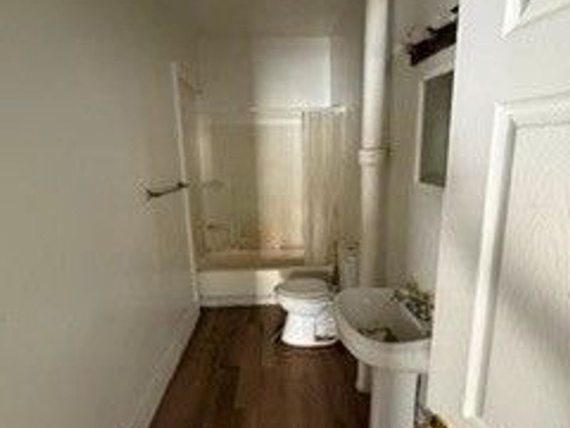 2092 W 95th Street , Cleveland, OH 44102 Photo 12