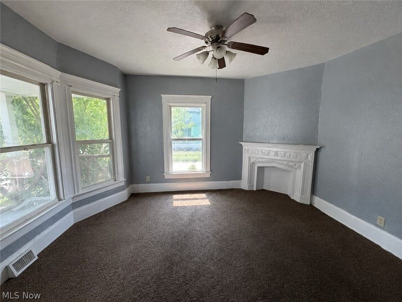 2092 W 95th Street , Cleveland, OH 44102 Photo 2
