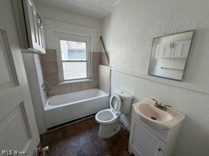 2092 W 95th Street , Cleveland, OH 44102 Photo 25