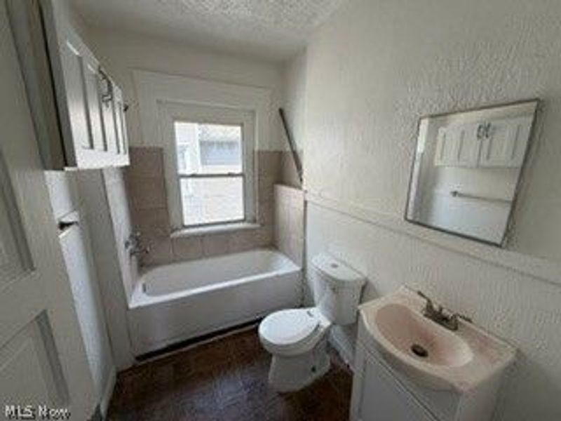 2092 W 95th Street , Cleveland, OH 44102 Photo 26
