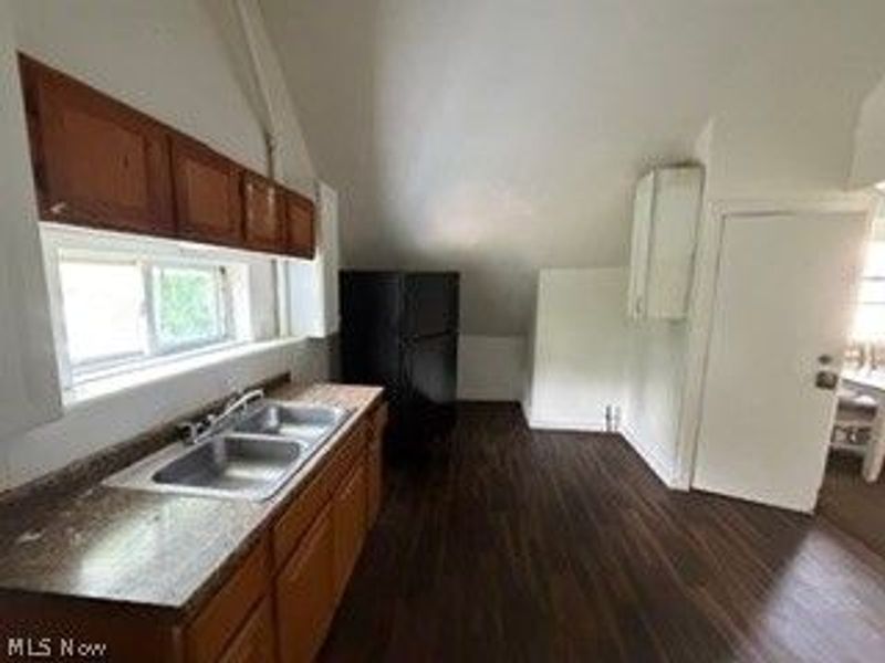 2092 W 95th Street , Cleveland, OH 44102 Photo 32