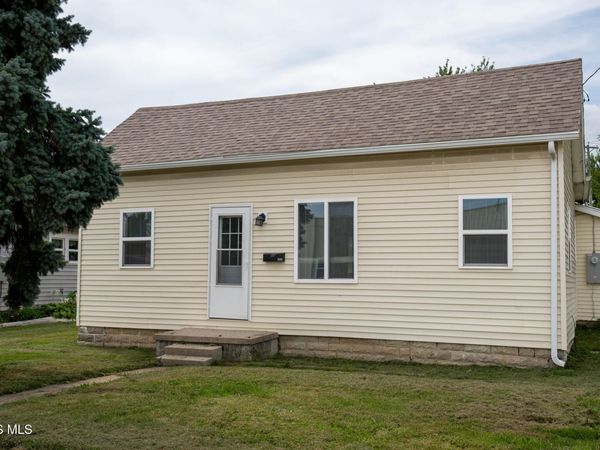 344 S Belmore Street , Leipsic, OH 45856