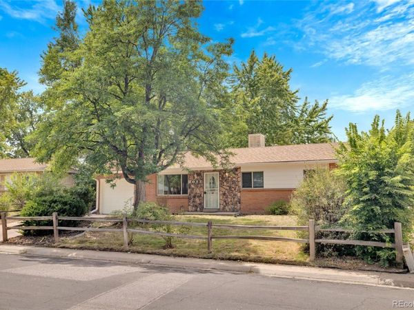 1977 S Newton , Lakewood, CO 80219