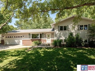 1317 Harre Lane, York, NE 68467