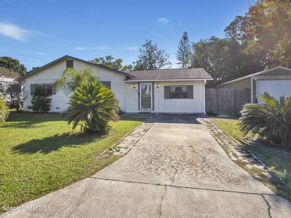 11 Aster Drive , DeBary, FL 32713