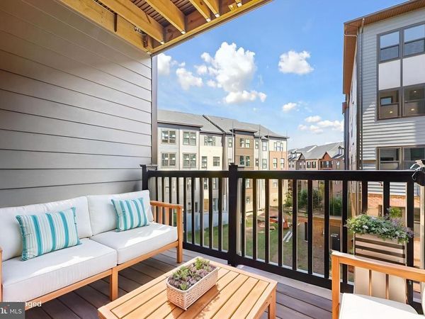 4395 PEACH LILY LANE, Unit 311, CHANTILLY, VA 20151