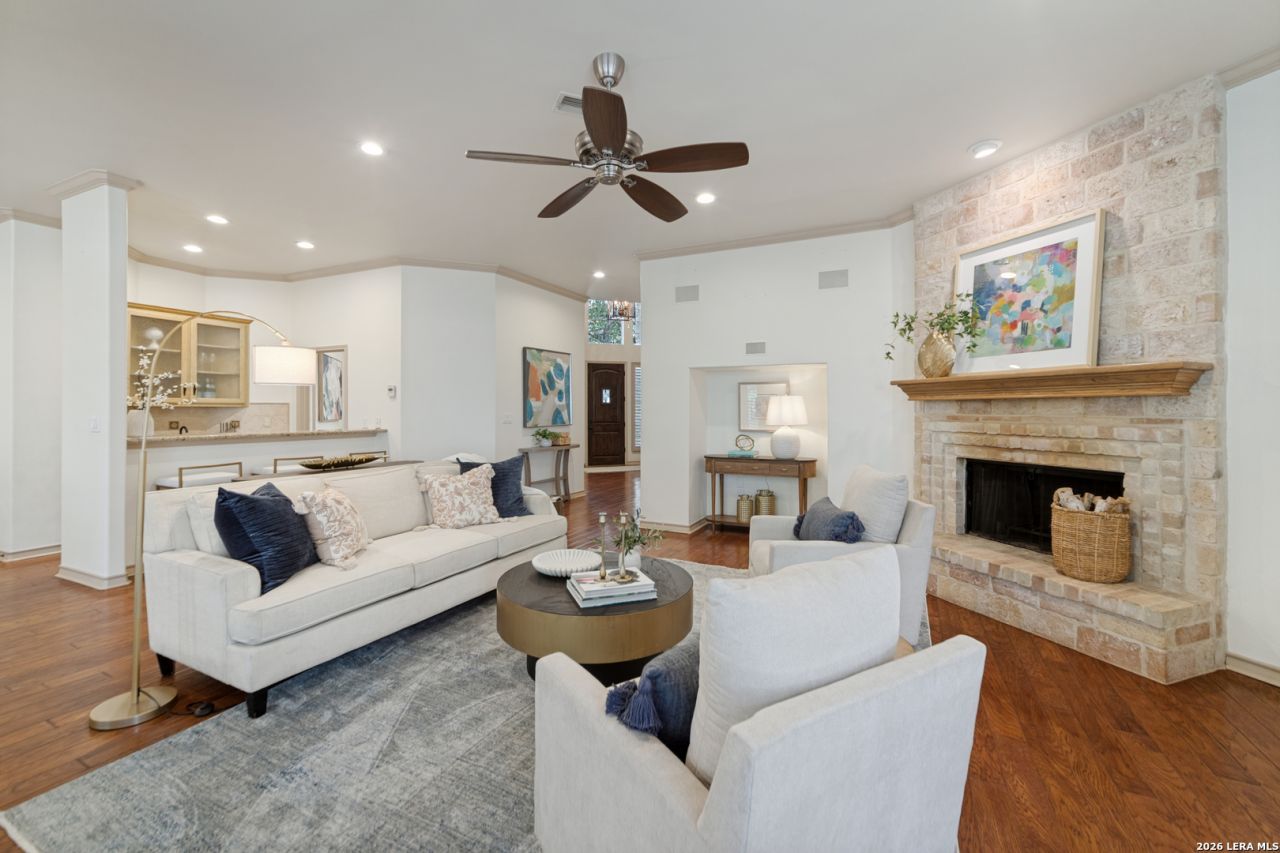 8 Aspen Creek Dr, San Antonio, TX 78248 Main Photo