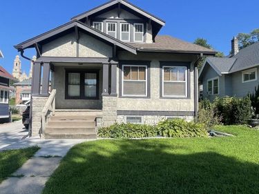 611 N 42 Street, Omaha, NE 68131