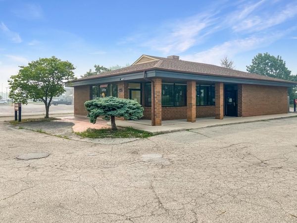 3105 80th STREET, Kenosha, WI 53142