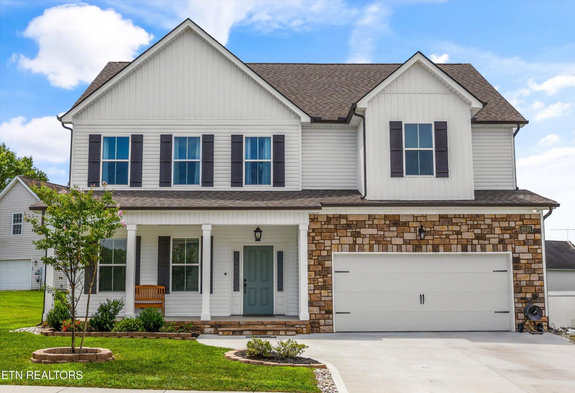 8930 Queensdale Lane Knoxville, TN 37924