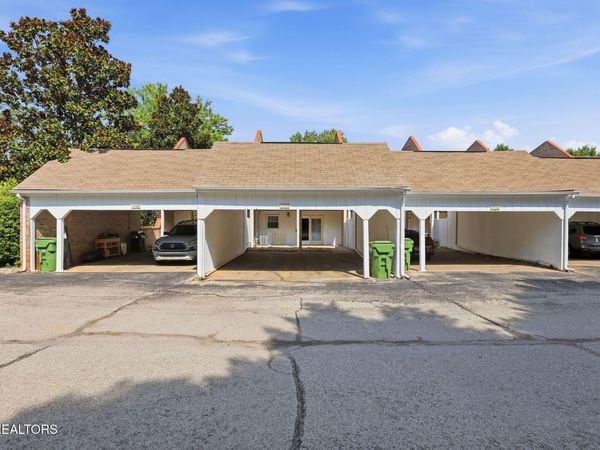 1954 Sequoyah Ave, Maryville, TN 37804