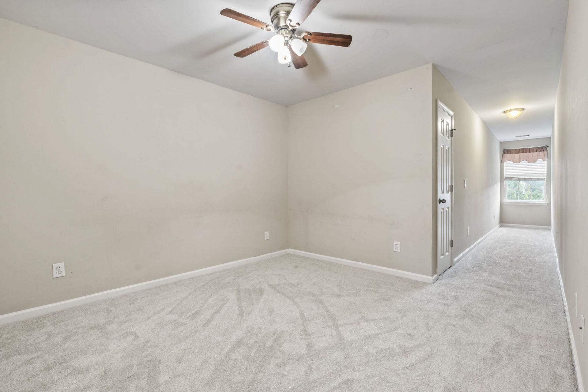3234 Volterra Way Photo 19