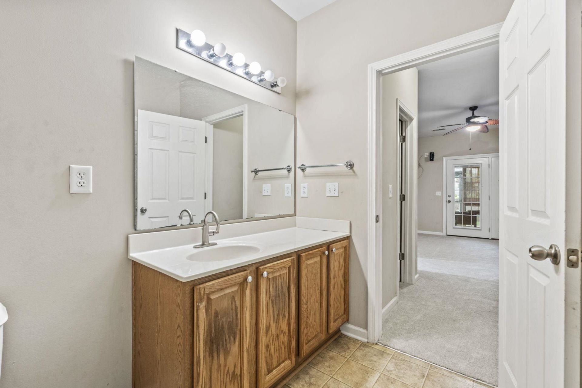3234 Volterra Way Photo 20