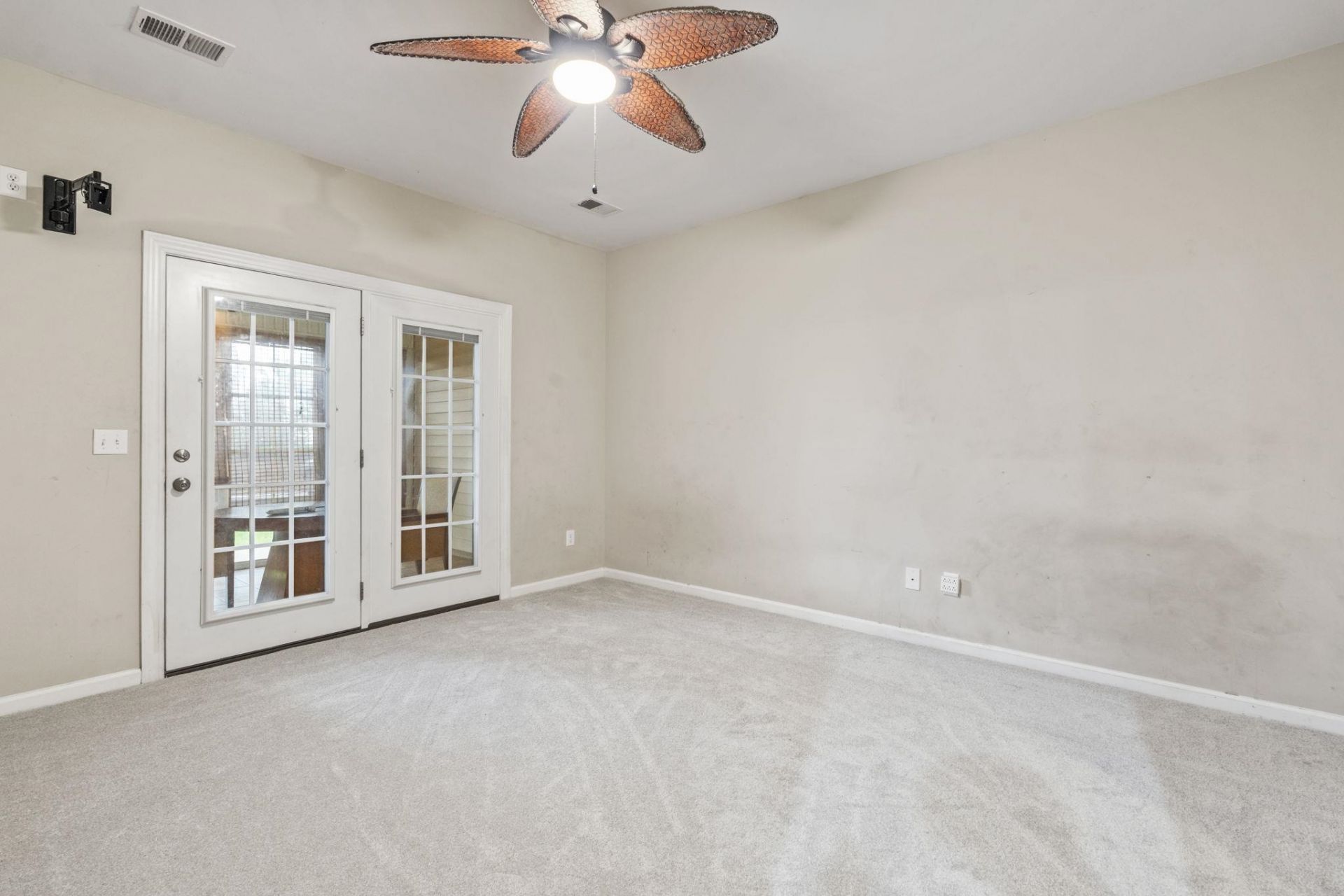 3234 Volterra Way Photo 22