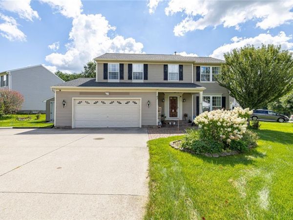 43 Butterfly Lane , Henrietta, NY 14586