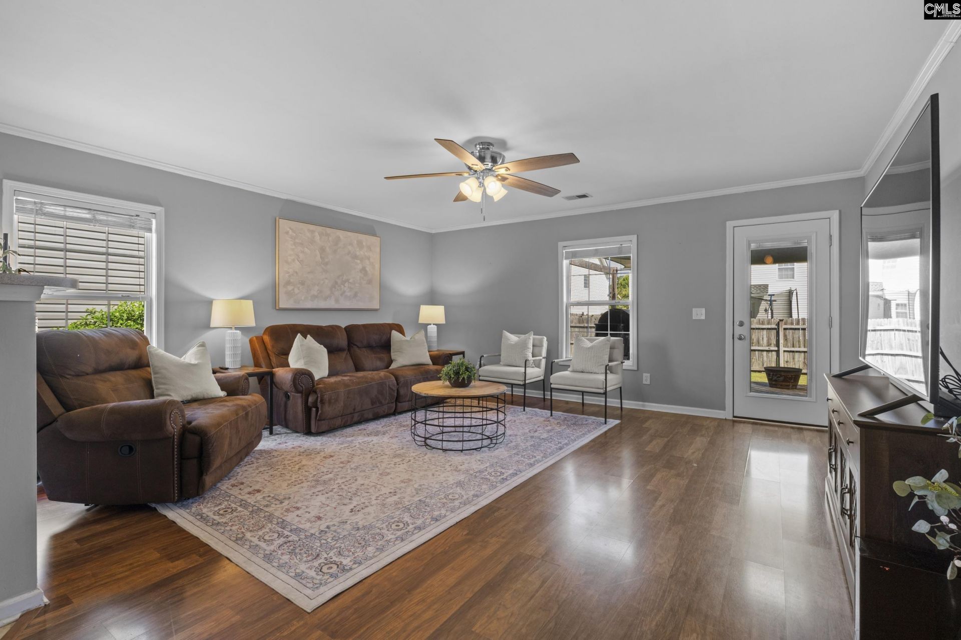 229 Gardenwalk Drive  Photo 10