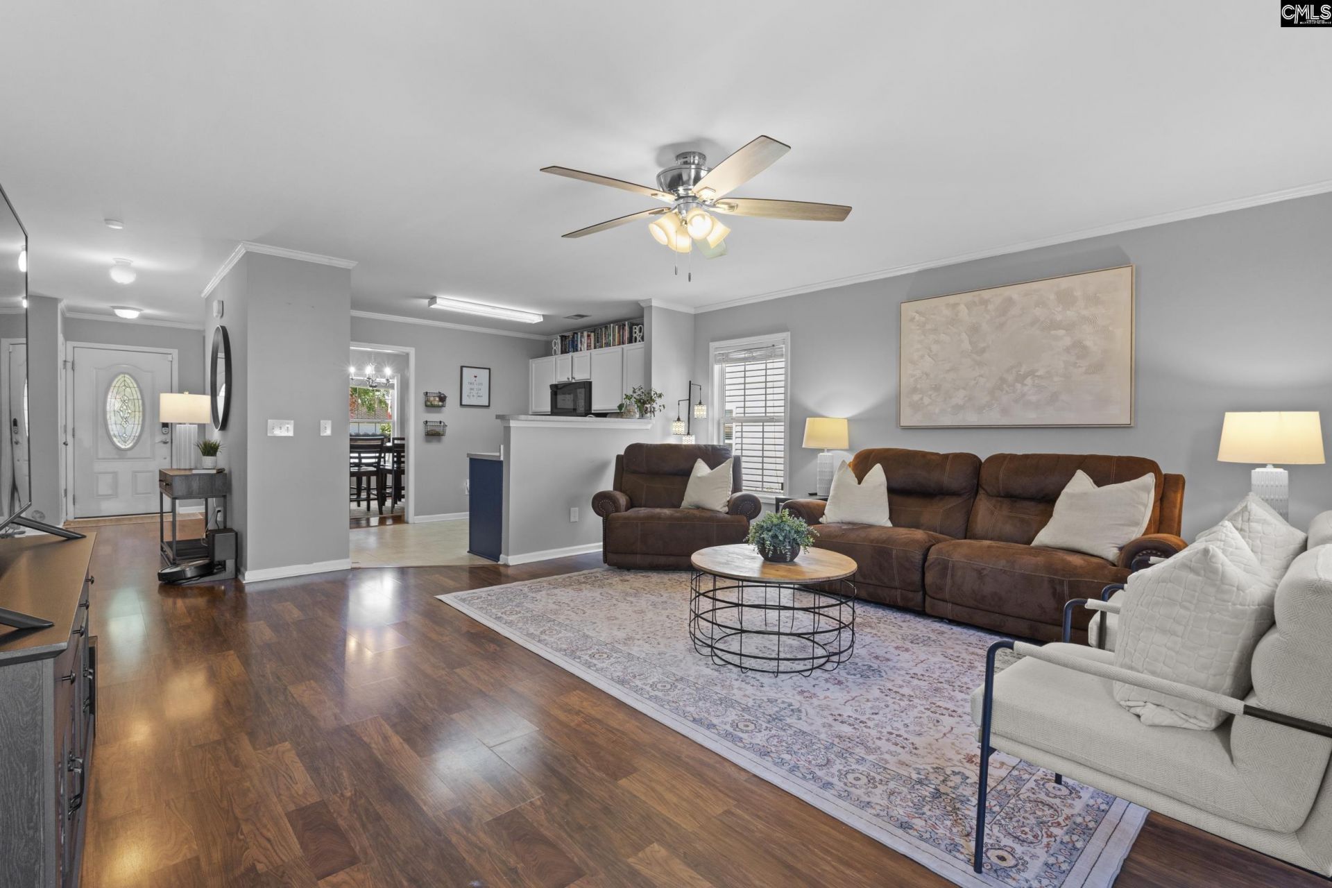 229 Gardenwalk Drive  Photo 8