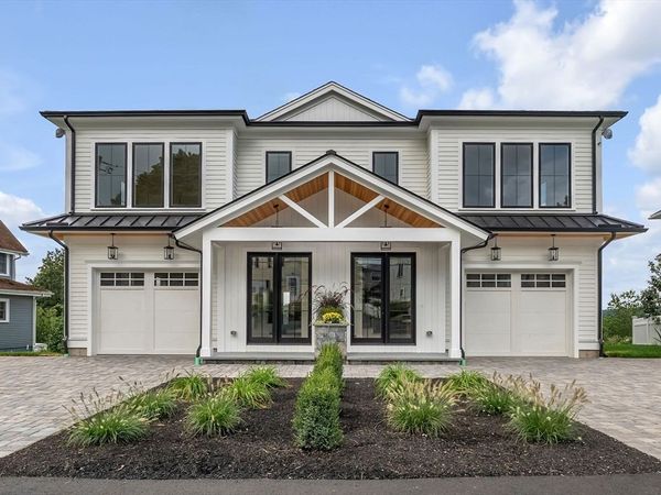 20 Crescent Road, Unit 20, Needham, MA 02494