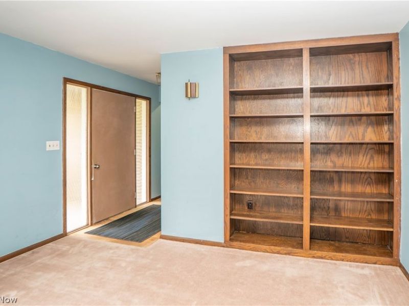 326 Airport Road NW, Warren, OH 44481 Photo 10