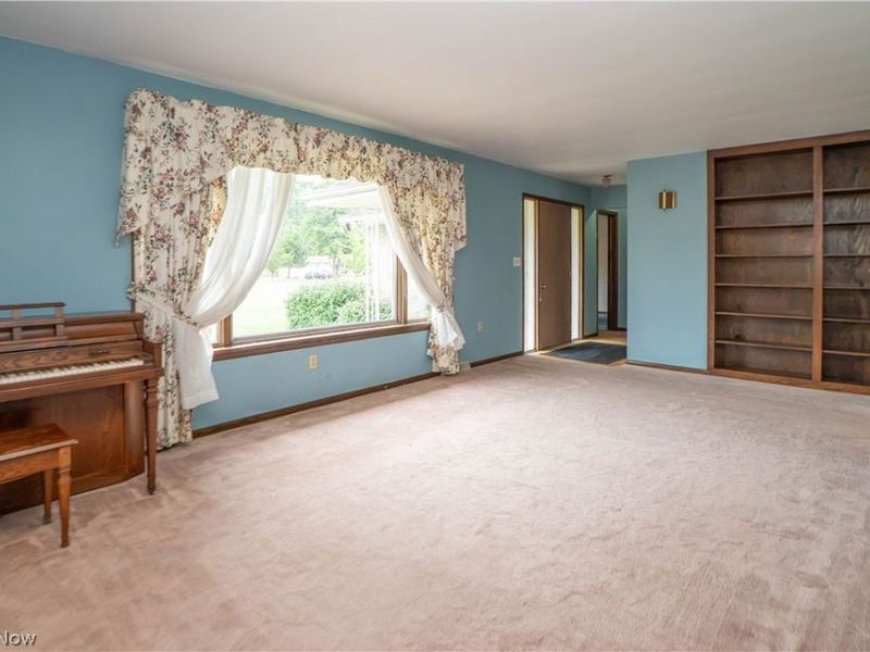 326 Airport Road NW, Warren, OH 44481 Photo 11