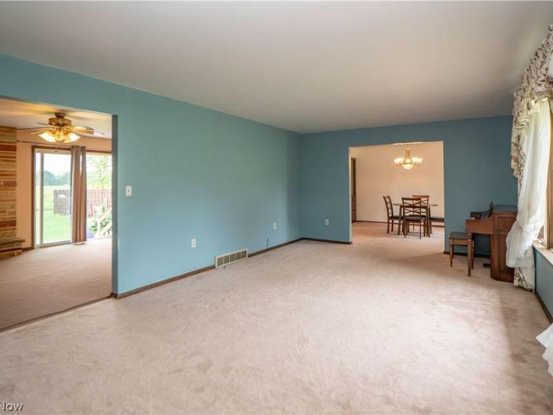 326 Airport Road NW, Warren, OH 44481 Photo 13