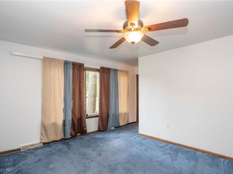 326 Airport Road NW, Warren, OH 44481 Photo 26