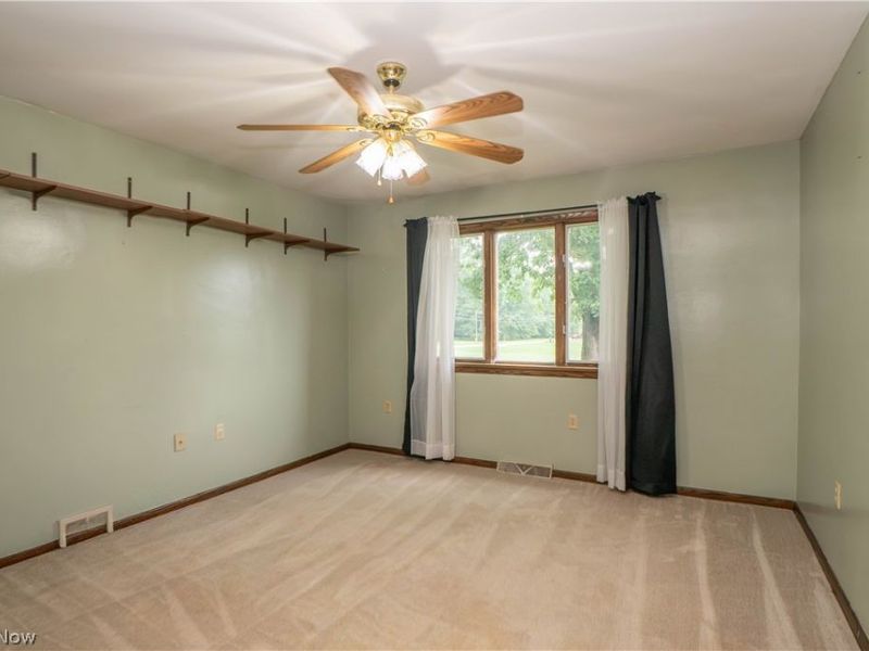 326 Airport Road NW, Warren, OH 44481 Photo 29