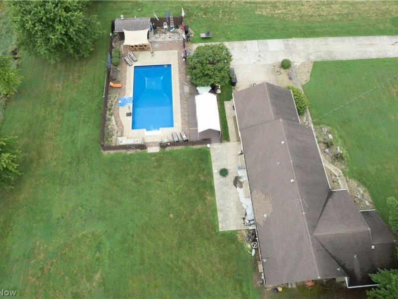 326 Airport Road NW, Warren, OH 44481 Photo 6