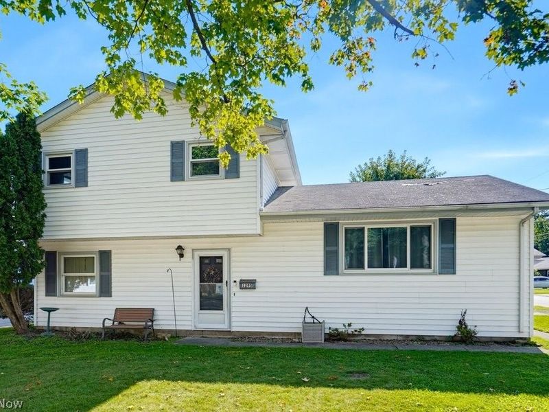 1295 Mohegan Trail , Willoughby, OH 44094 Photo 2