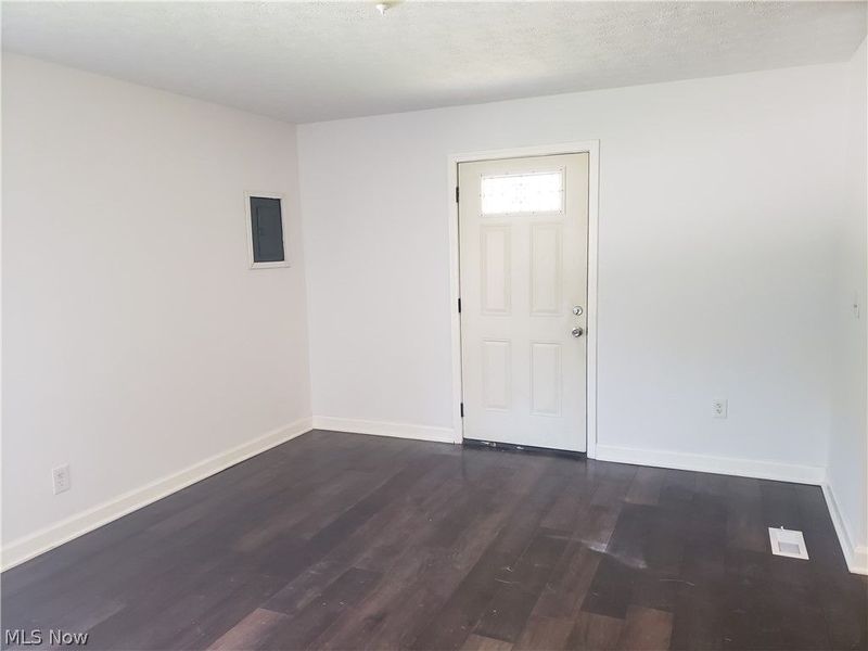 6110 Antrim Road, Elyria, OH 44035 Photo 5