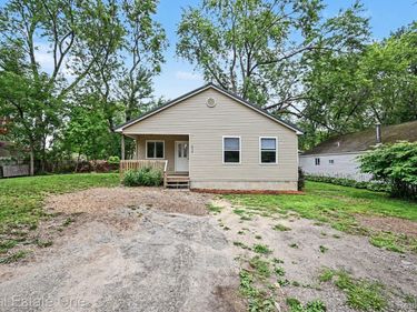 3630 Highland Boulevard, Highland Township, Mi 48356