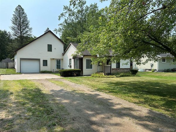 603 Heights Road, Orion Township, Mi 48362